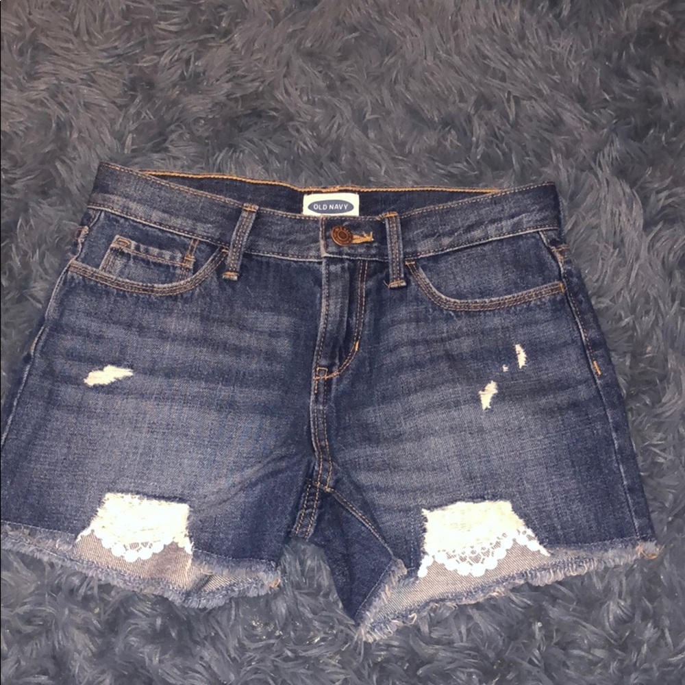 Laced denim shorts